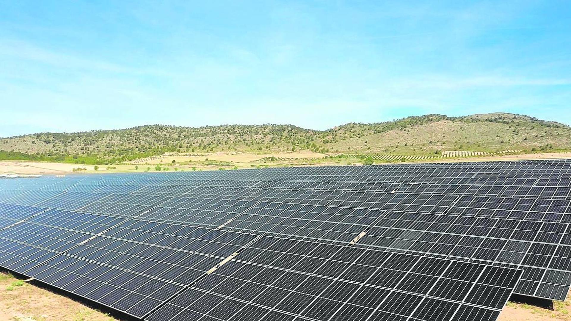 Iberdrola Finaliza Su Primera Planta Fotovoltaica En La Regi N De